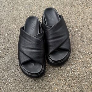 COS Black Leather Crossover Slides
